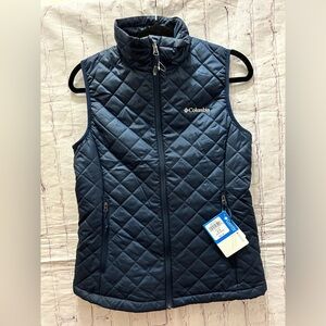 Columbia Navy Quilted Lightweight Vest